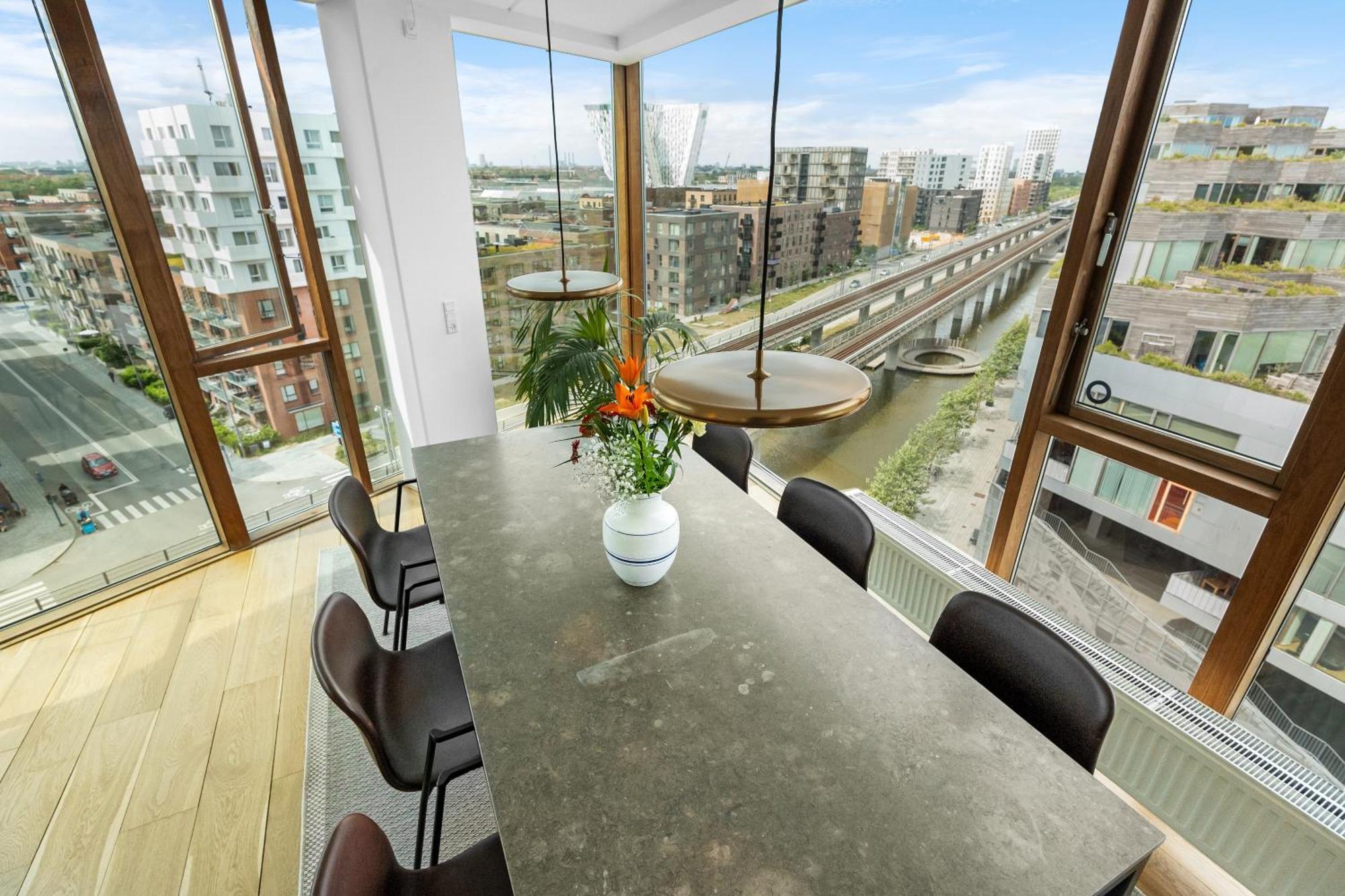Modern Flat With Amazing Views And Rooftop