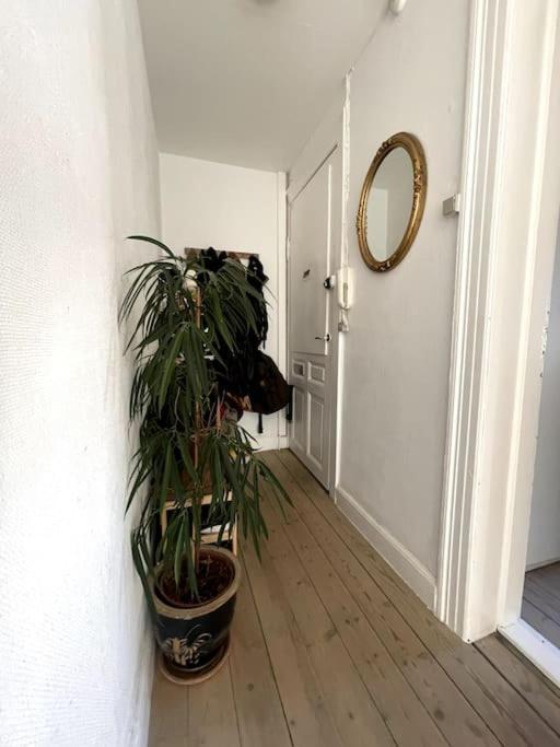 Apartamento The Heart Of Norrebro Apartment, Sleeps 4 People *