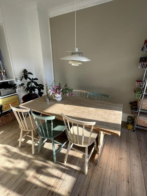 The Heart Of Norrebro Apartment, Sleeps 4 People *