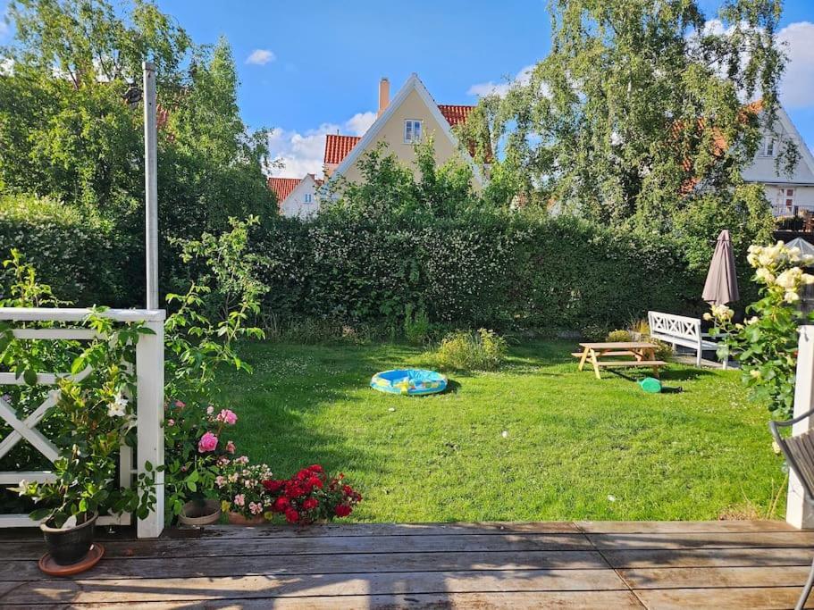 Flot Stort Hus I Valby Udlejes! * Kopenhagen
