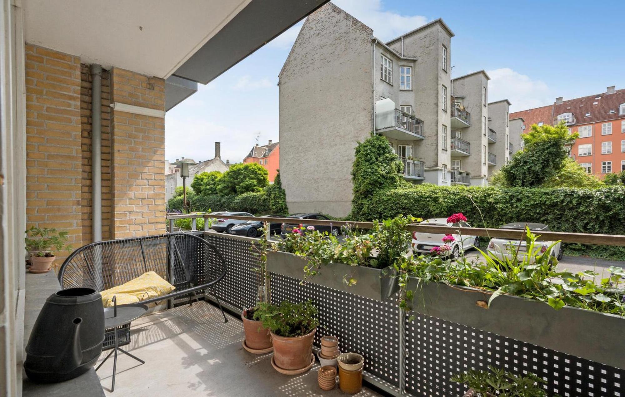 1 Bedroom Pet Friendly In Frederiksberg C Apartment Copenhagen