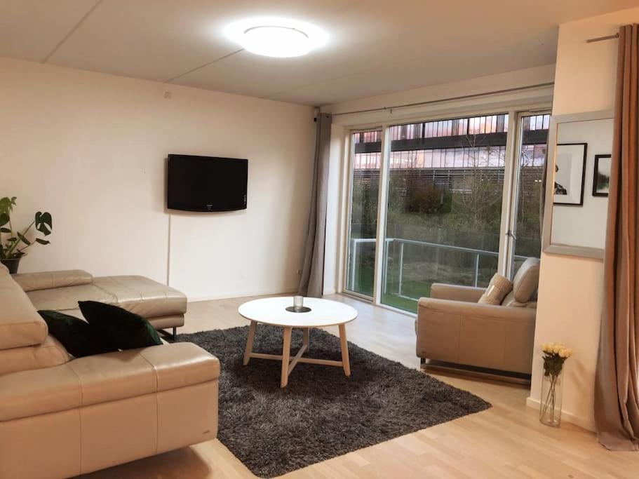 1 Bedroom Designer Flat *