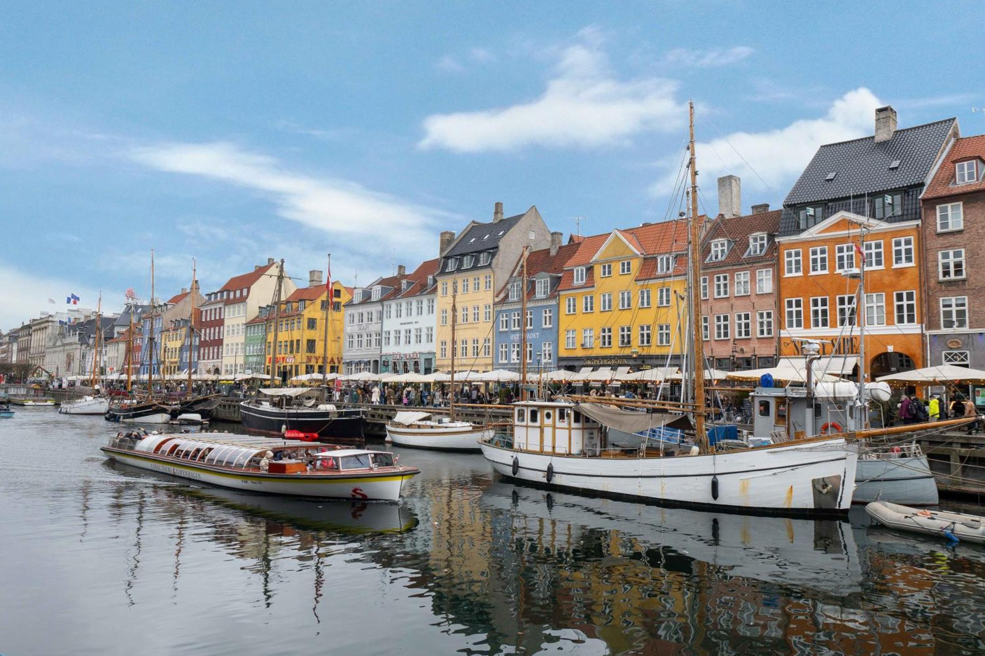 Chic Flat In Vibrant Area By Canals * Copenhagen