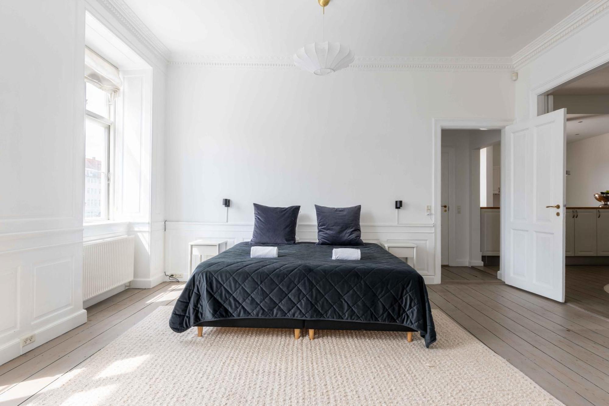 Chic Flat In Vibrant Area By Canals Apartment *