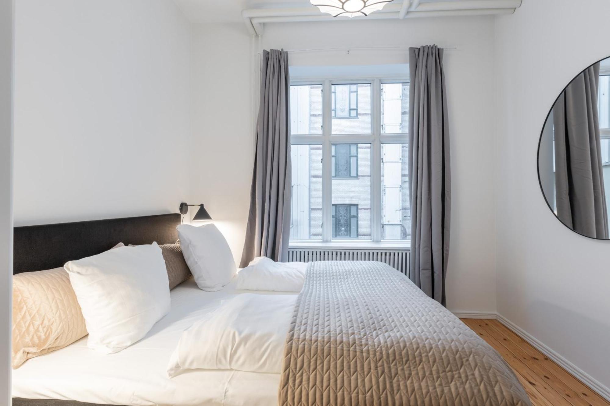 Stunning 5 Bedroom Flat By The Lakes Copenhagen