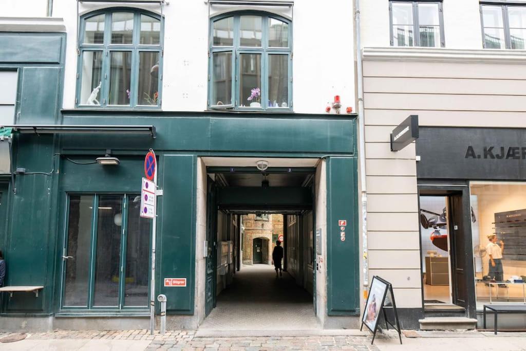 Spacious Double-flat For 10 In Cph Center * Copenhagen