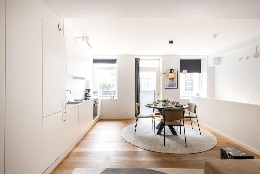 Spacious Double-flat For 10 In Cph Center Apartment Copenhagen