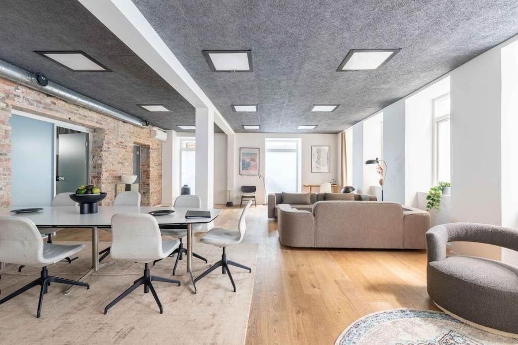 Spacious Double-flat For 10 In Cph Center * Copenhagen