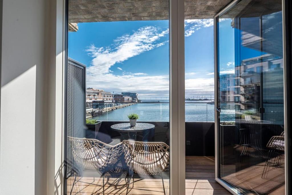 Brand New & Full Sea View In Apartment *