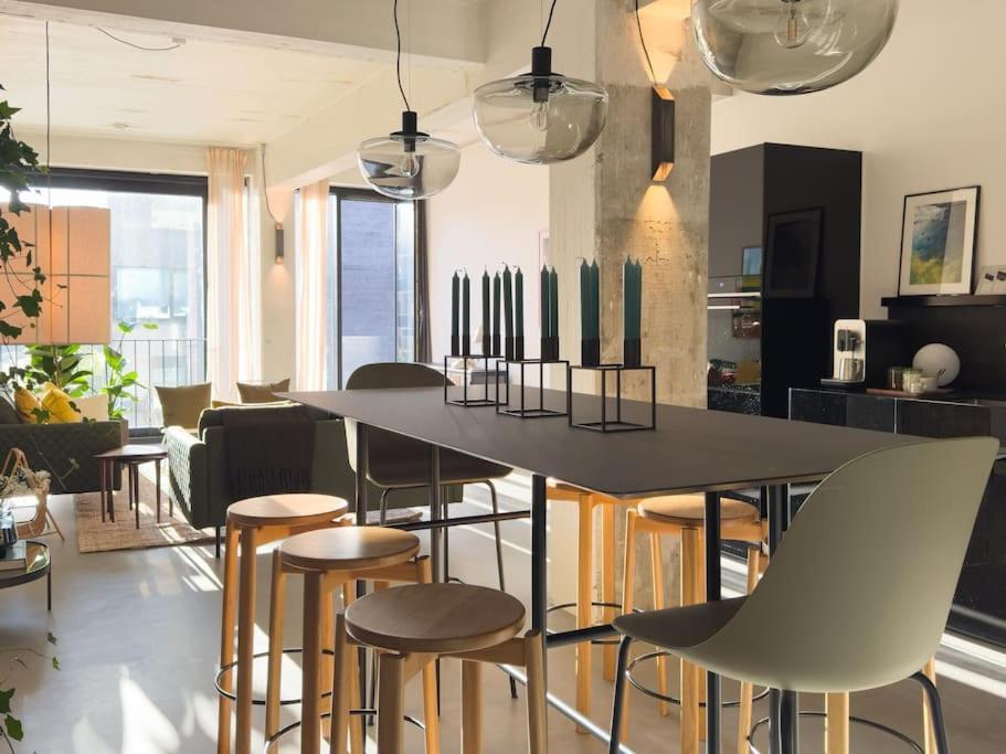 Stunning Industrial-style Loft By The Canals København