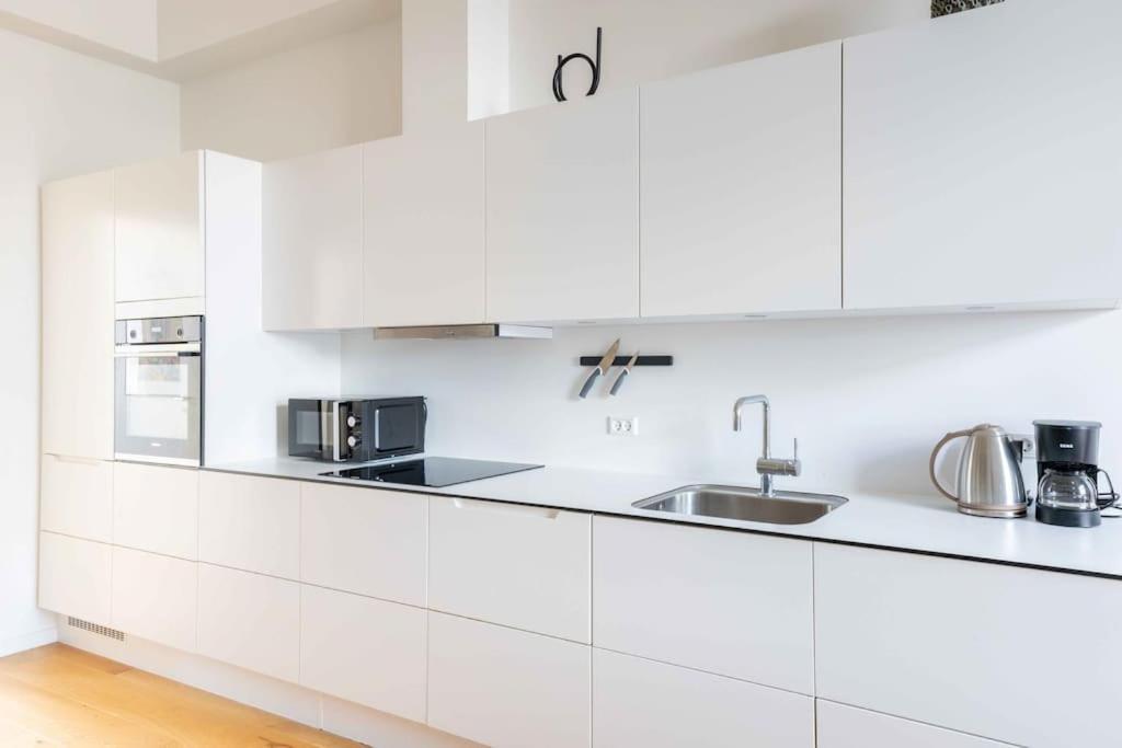 Step-free Flat For 8 People Near Amager Apartamento