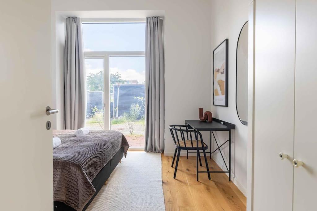 Step-free Flat For 8 People Near Amager *