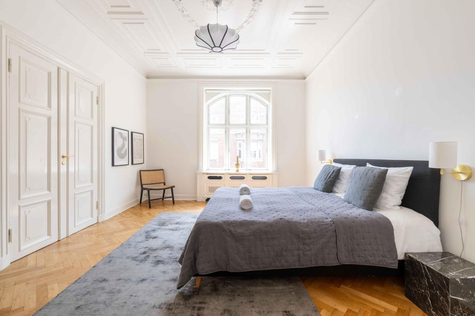 Apartamento Large Flats In By Tivoli Gardens *