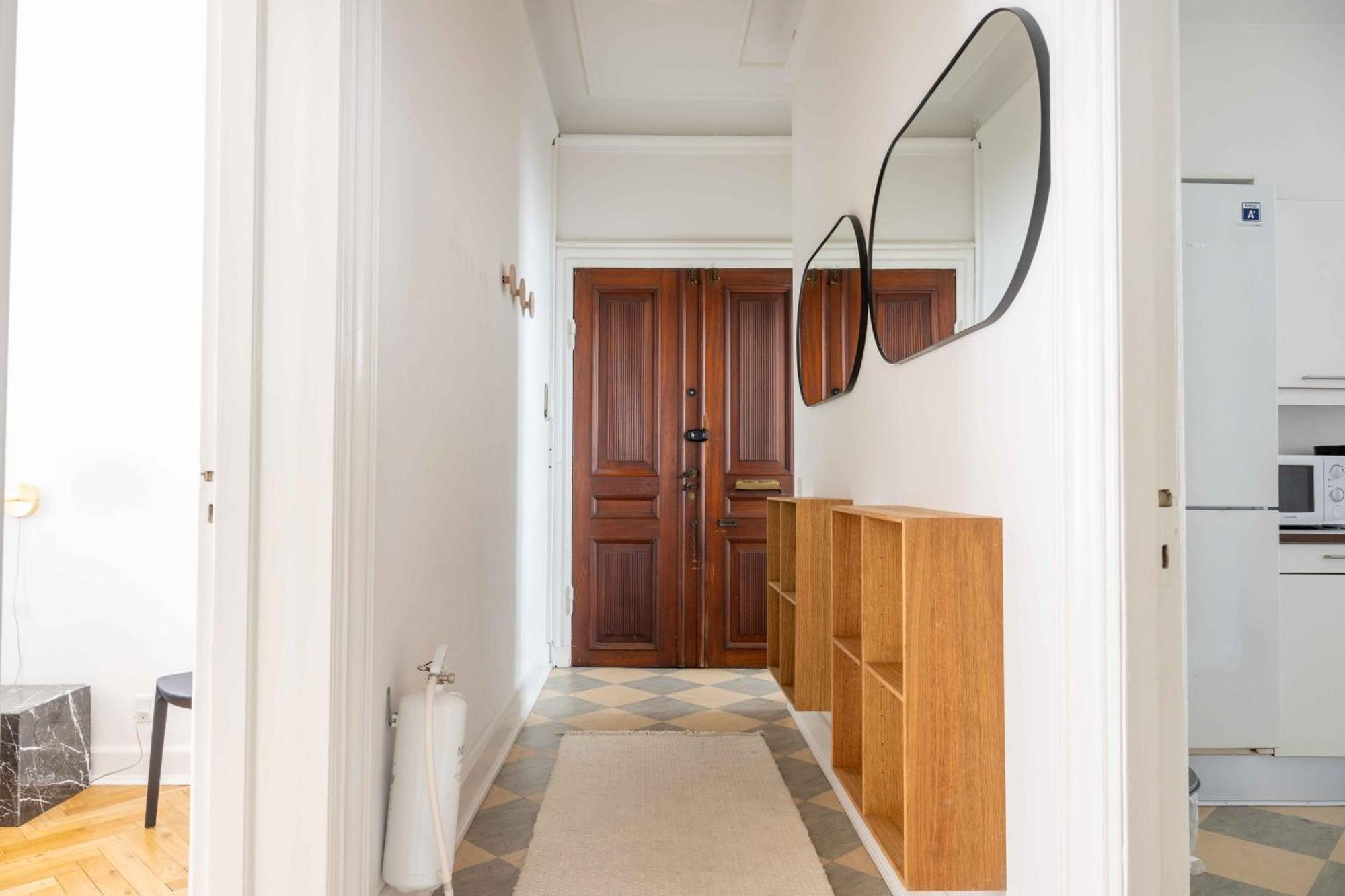 Large Flats In By Tivoli Gardens * Copenhaga