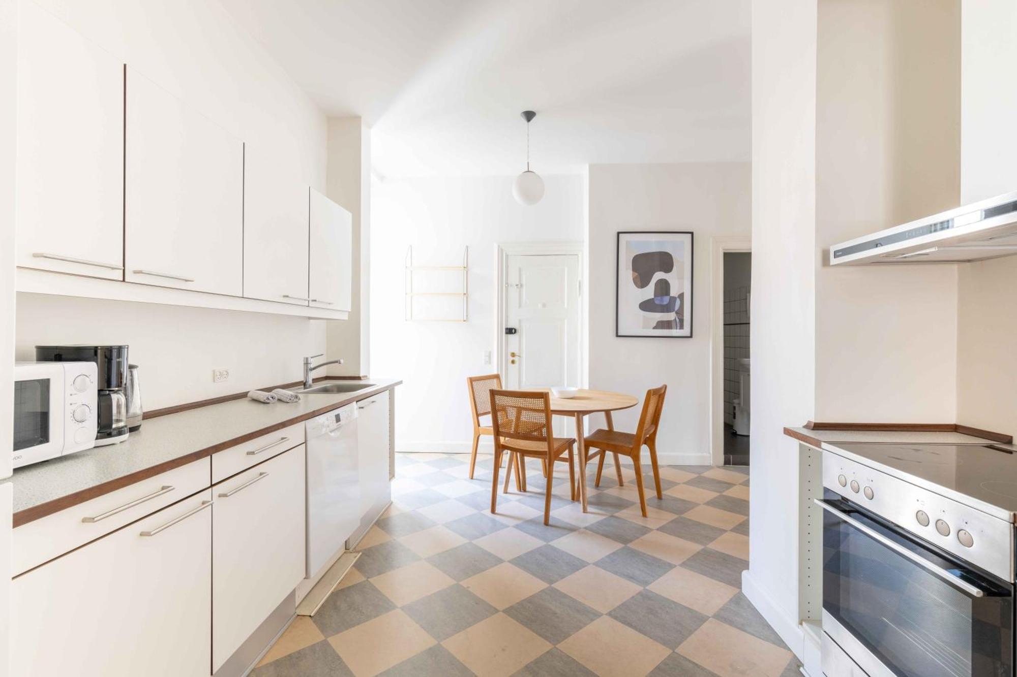 Apartment Large Flats In By Tivoli Gardens