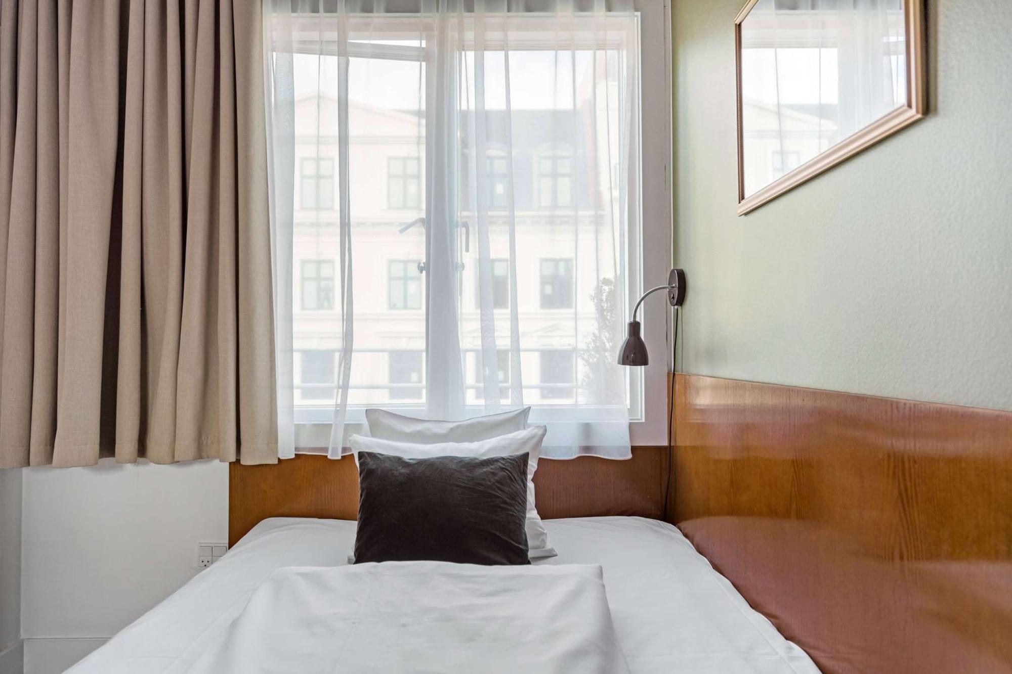 Astoria, Best Western Signature Collection Hotel