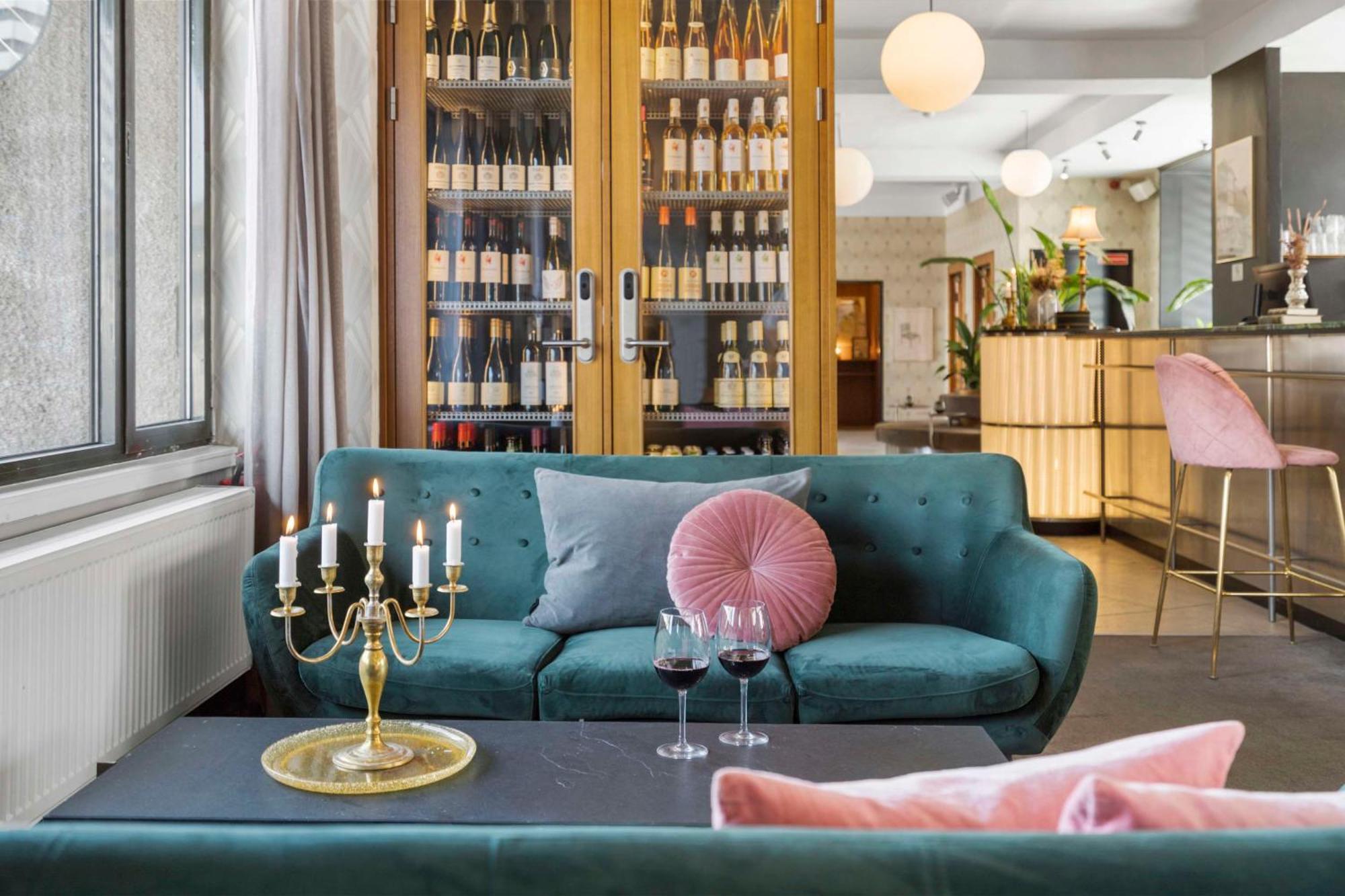 Astoria, Best Western Signature Collection Hotel