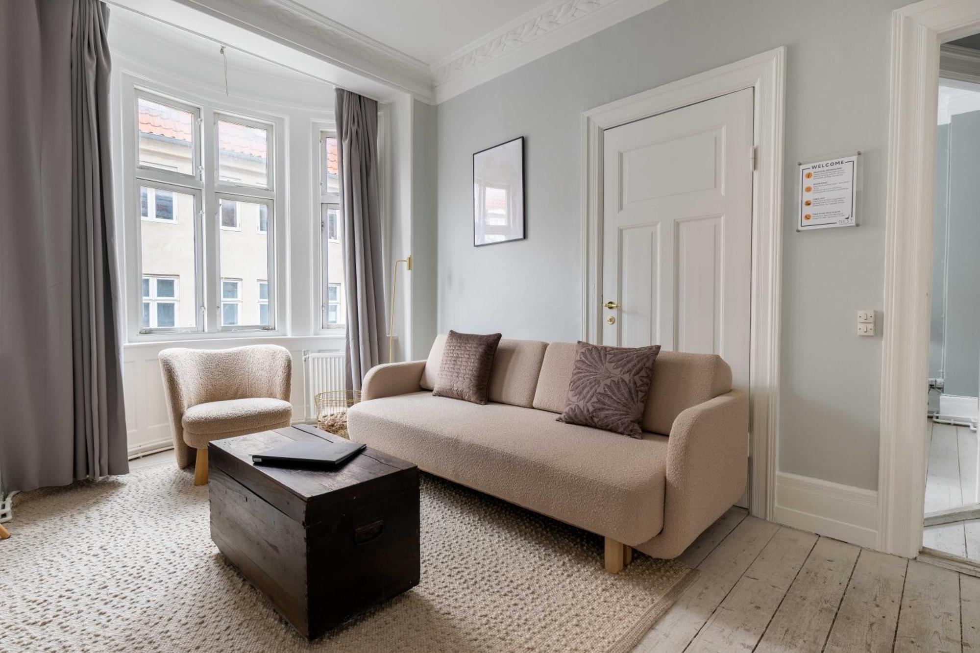 Super 2br In Old Town Apartment *