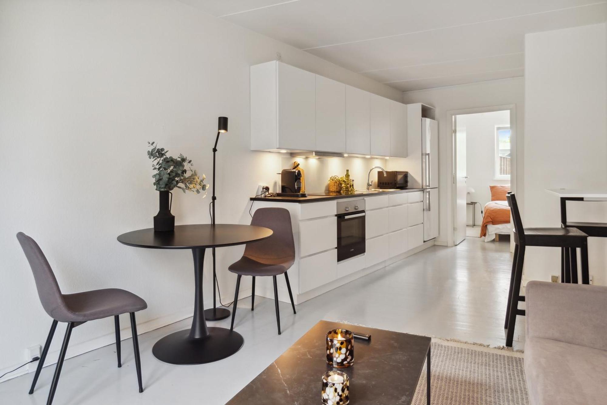 Apartment Moderne Og Minimalistisk Lejlighed I Nv Copenhagen