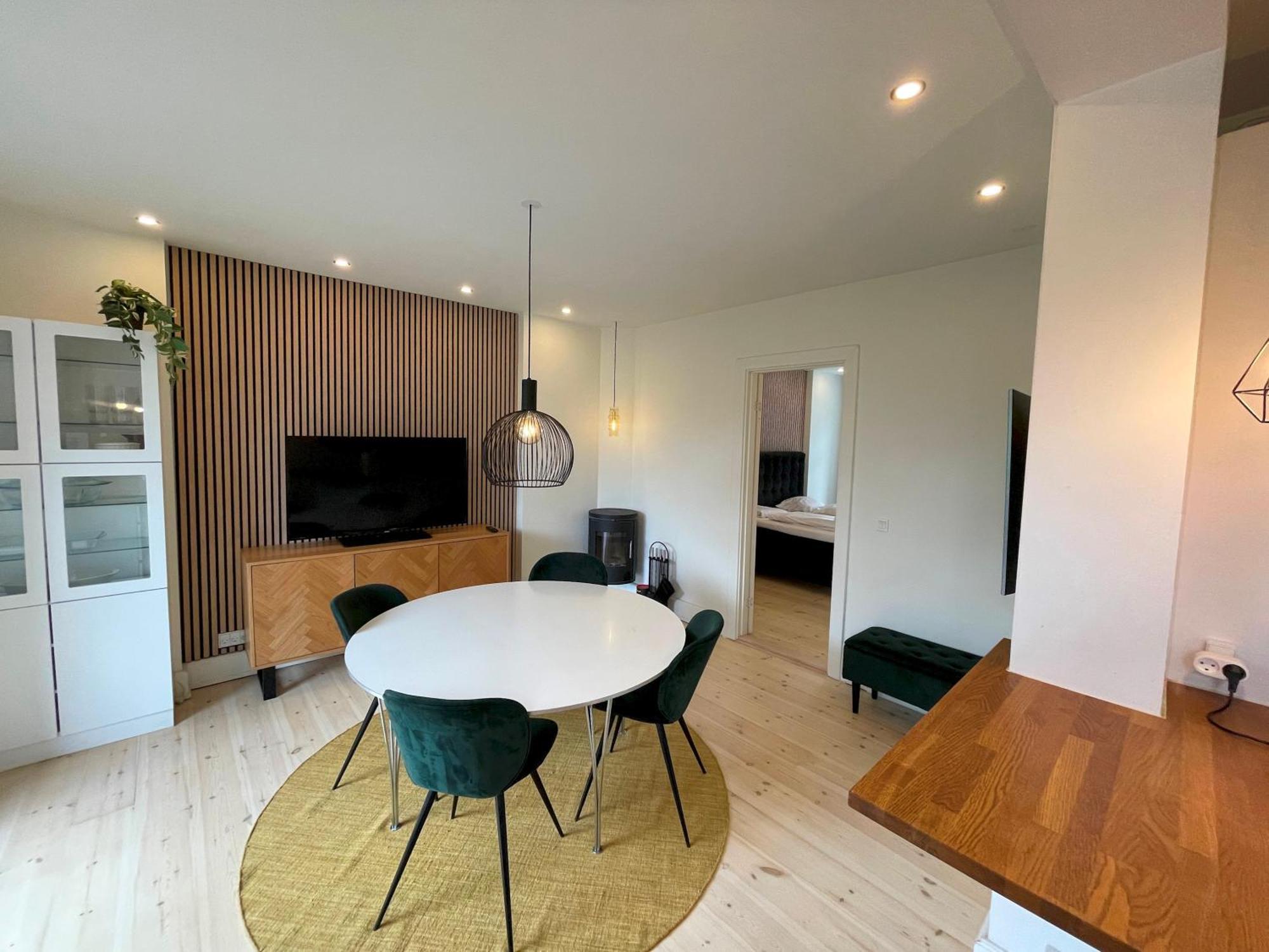 Apartment In Town *