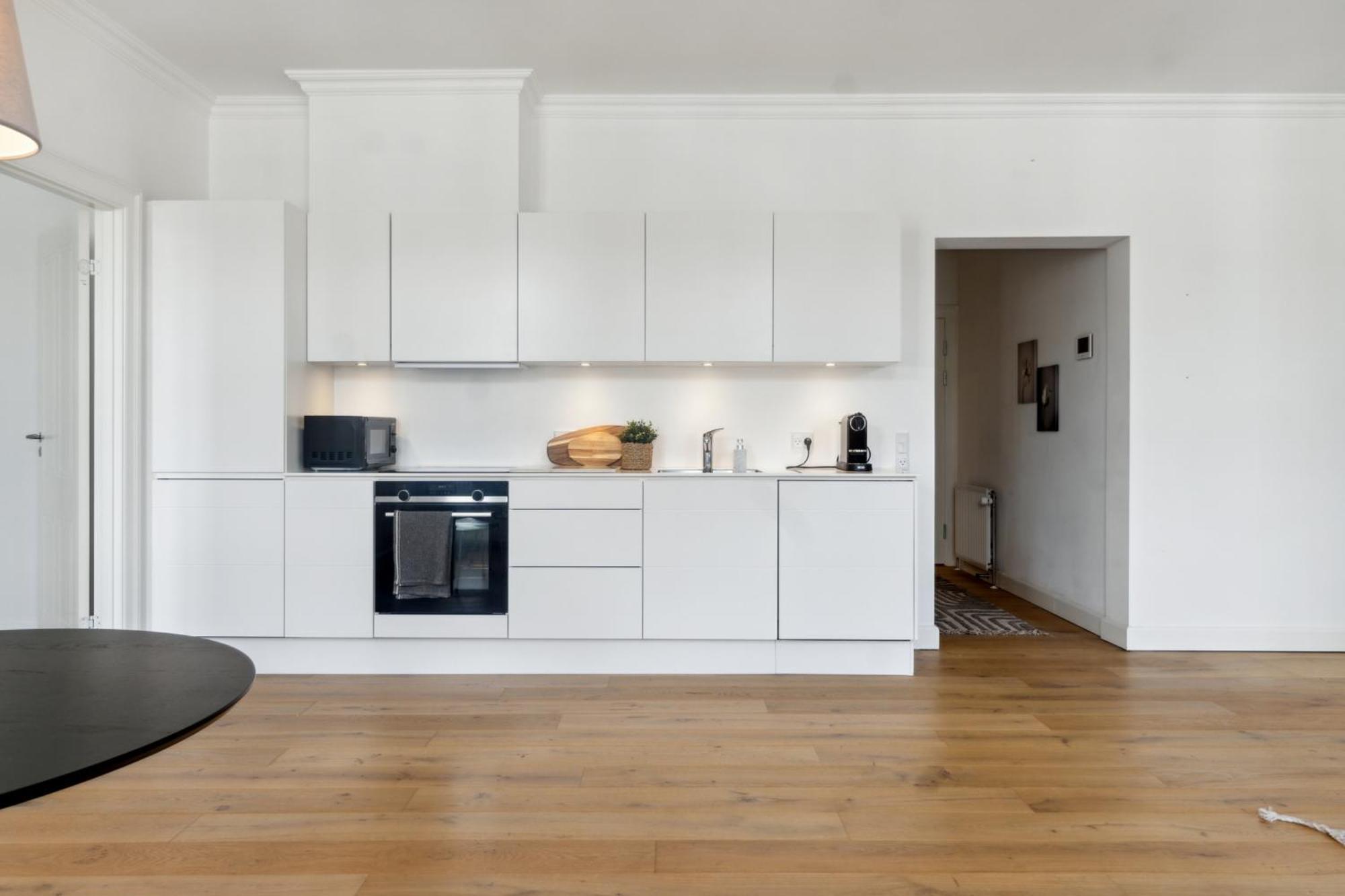2br M Privat Balkon - K * København