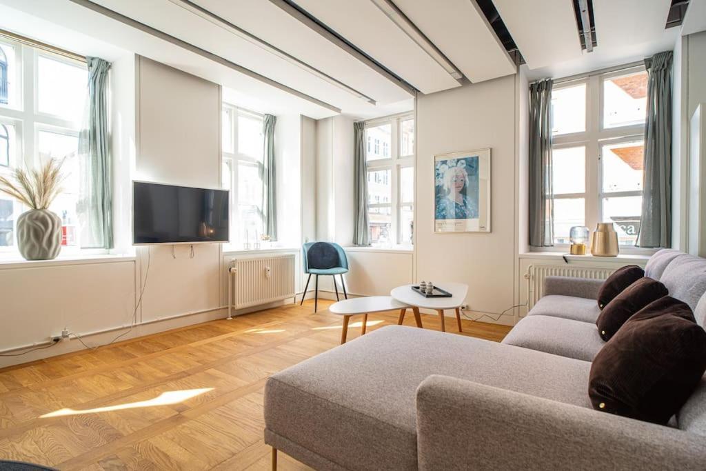 120m2 Near Culture Icons - Historic Fredericiagade * Copenhague