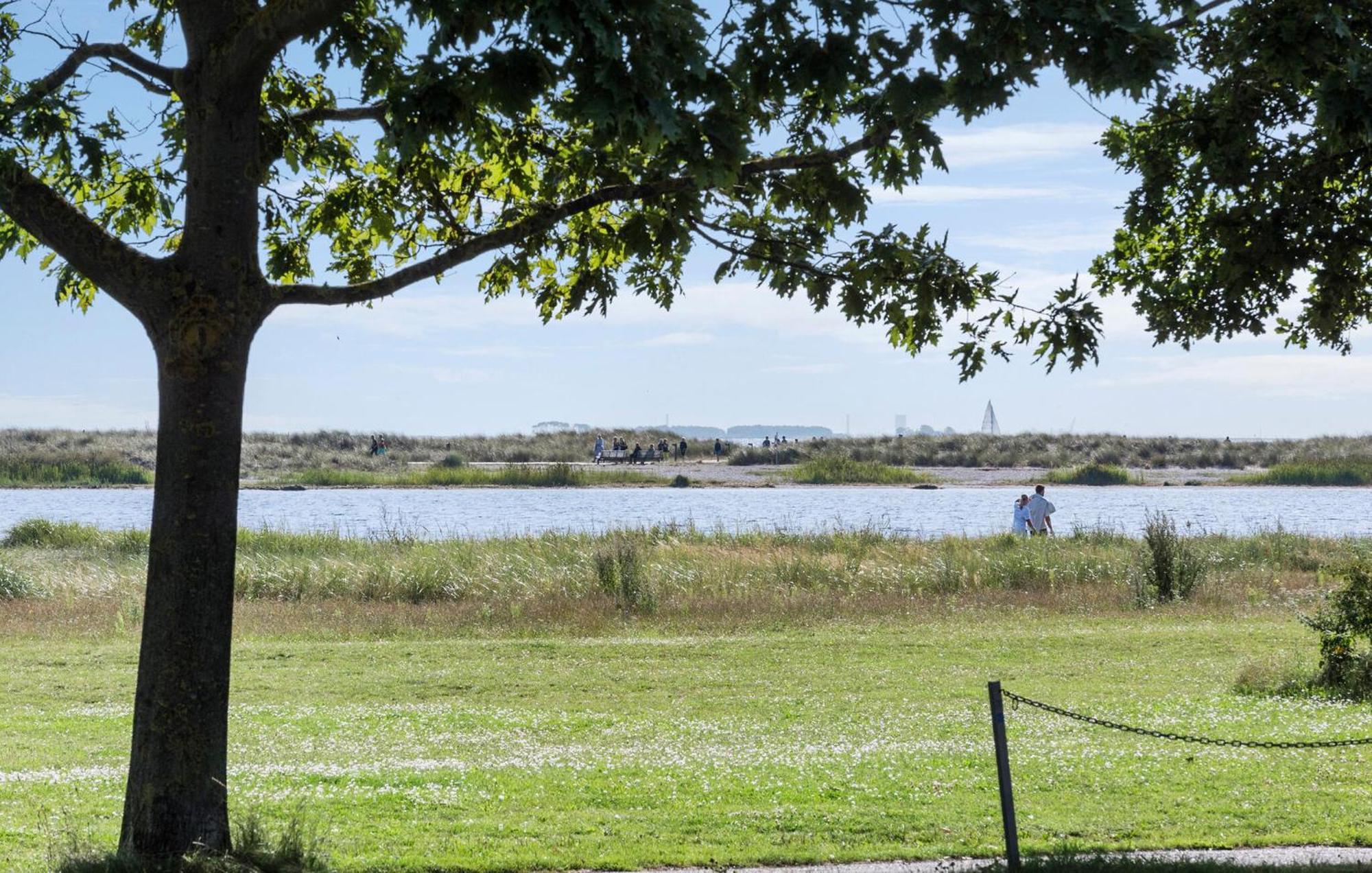 Lovely In S With Wifi Holiday home