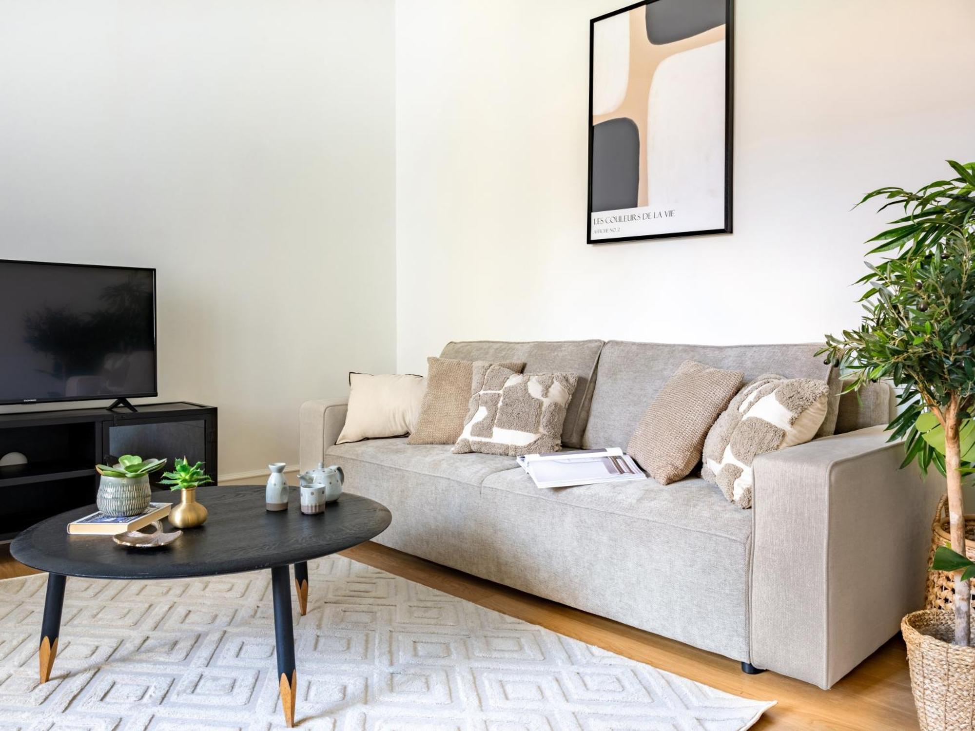 Sanders Shield - 3 Bedroom With Balcony Apartamento *
