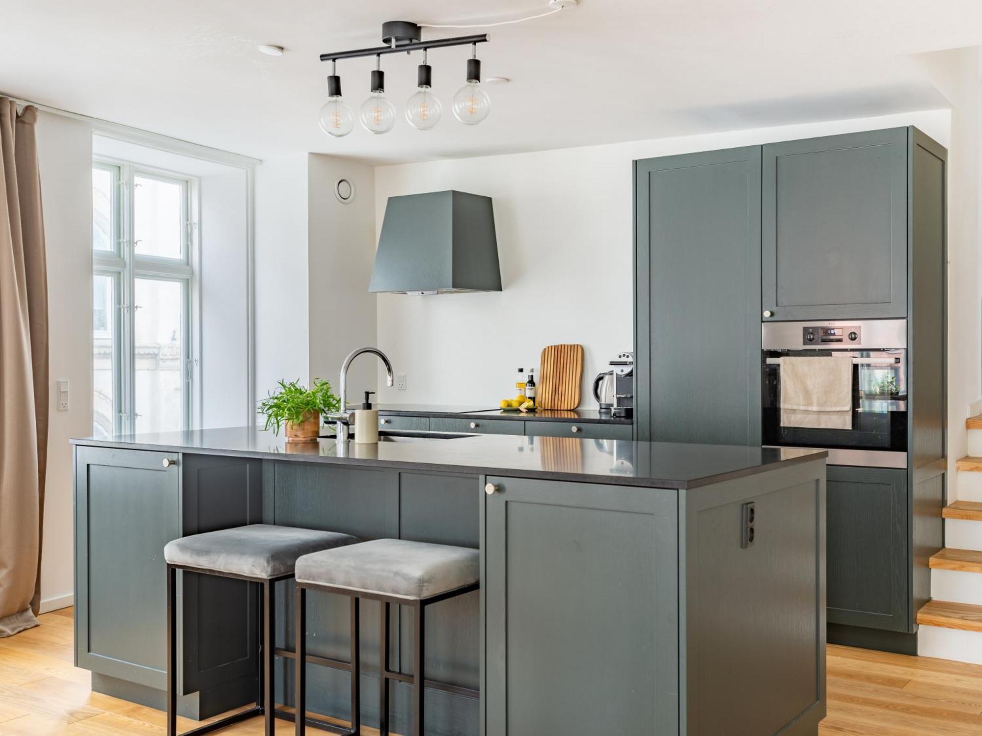 Appartement Sanders Regent - Popular Three-bedroom Near Square