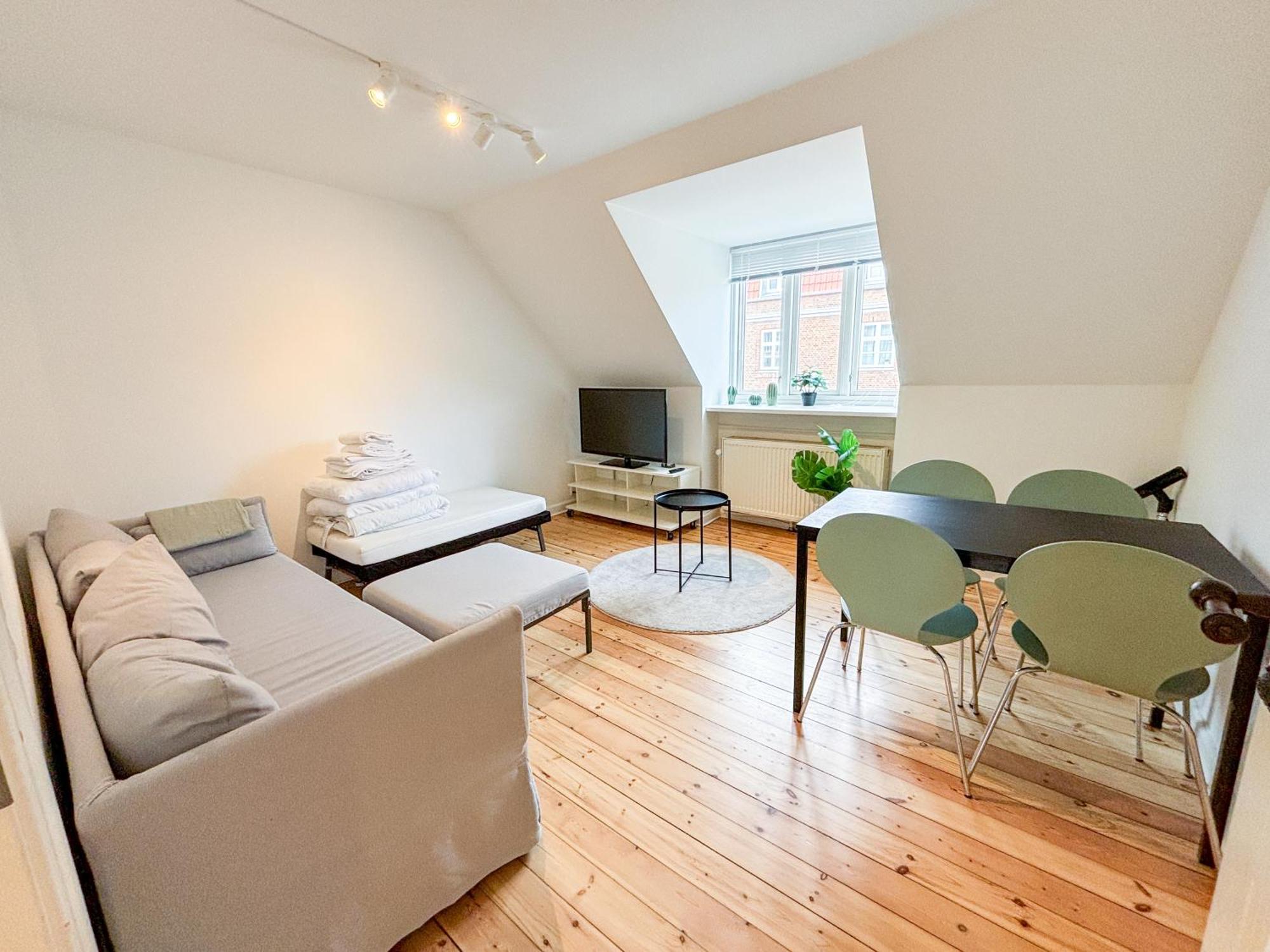 Huoneisto And Quiet In Amager Close To Centre