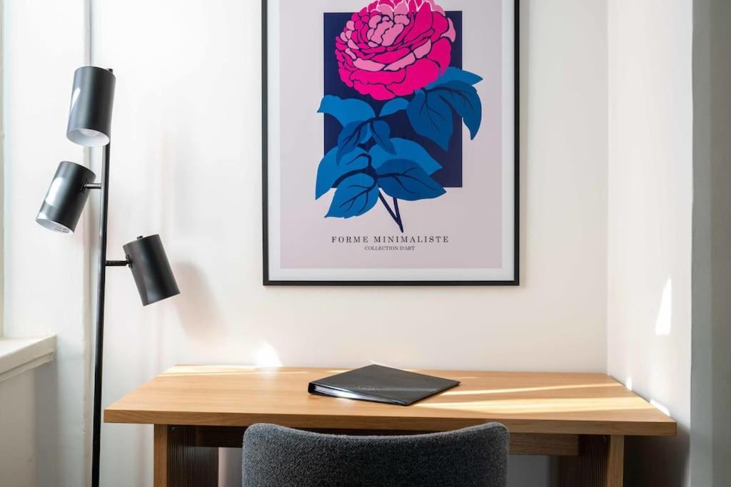 Spacious On Lively & Vibrant Street Apartamento