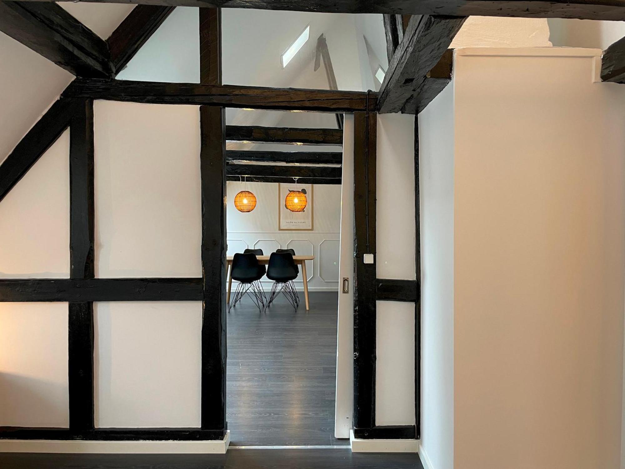 Designer Loft - Direct Marble Church Views *