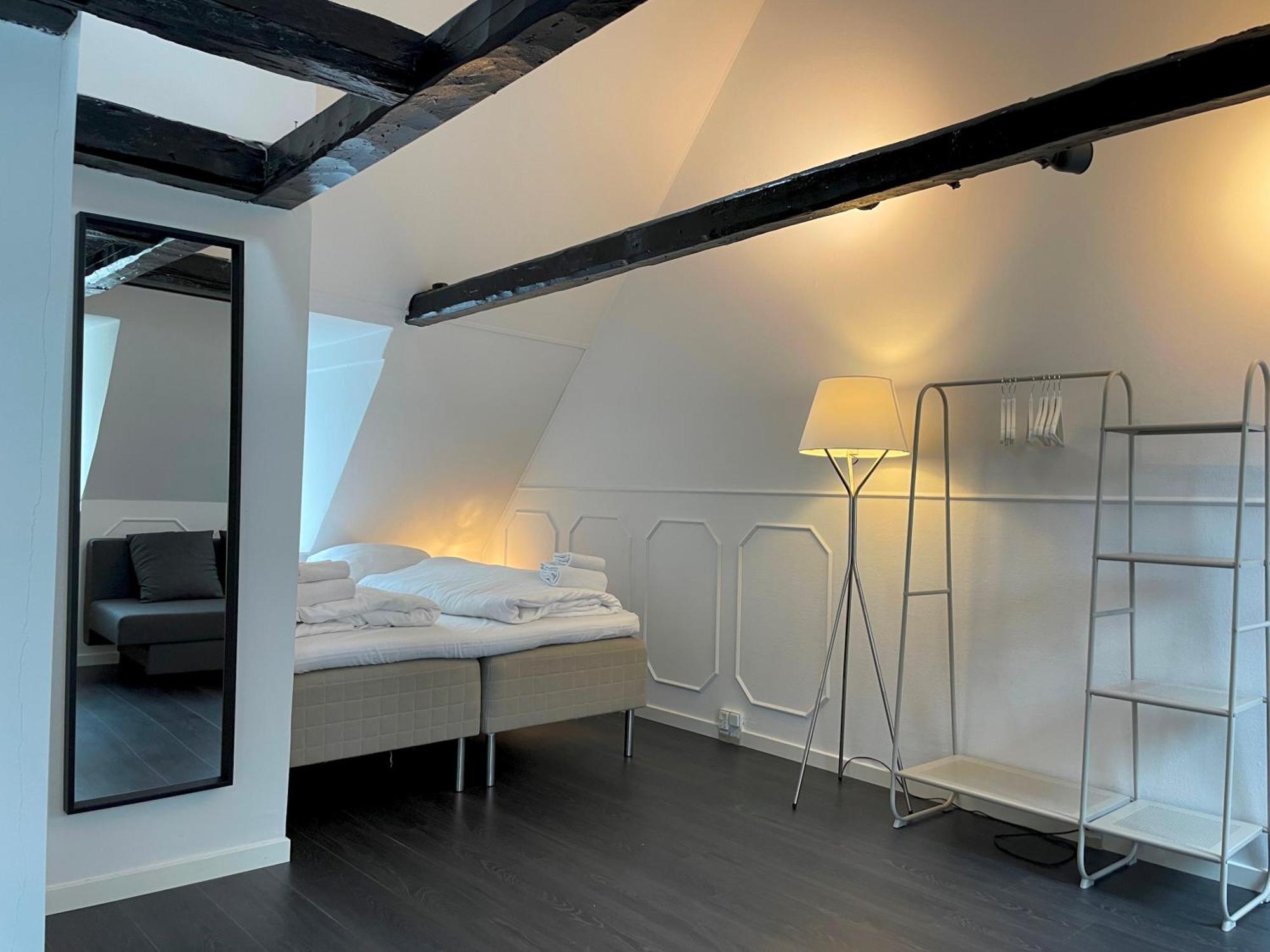 Designer Loft - Direct Marble Church Views Apartment *