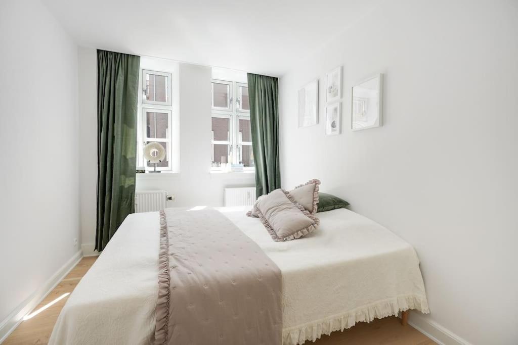 Luxury In Apartment *