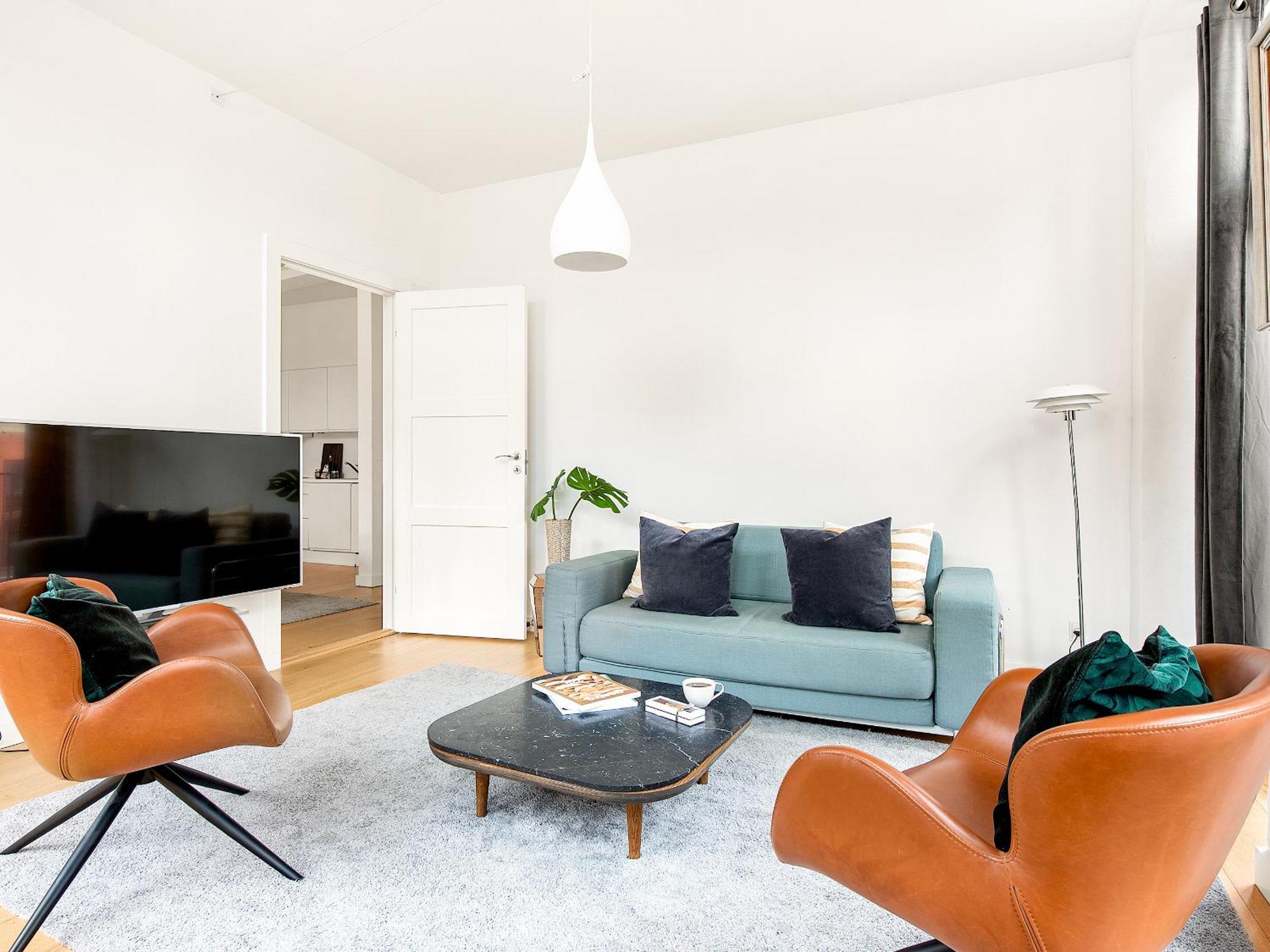 Apartment Sanders Leaves - Pleasant Four-bedroom In Downtown *