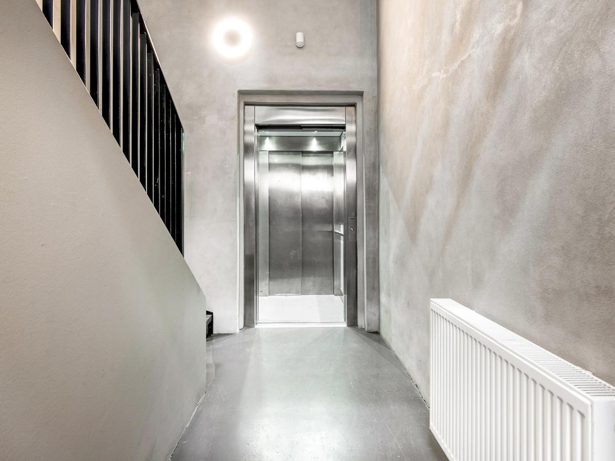 Sanders Leaves - Pleasant Four-bedroom In Downtown Apartment Copenhagen