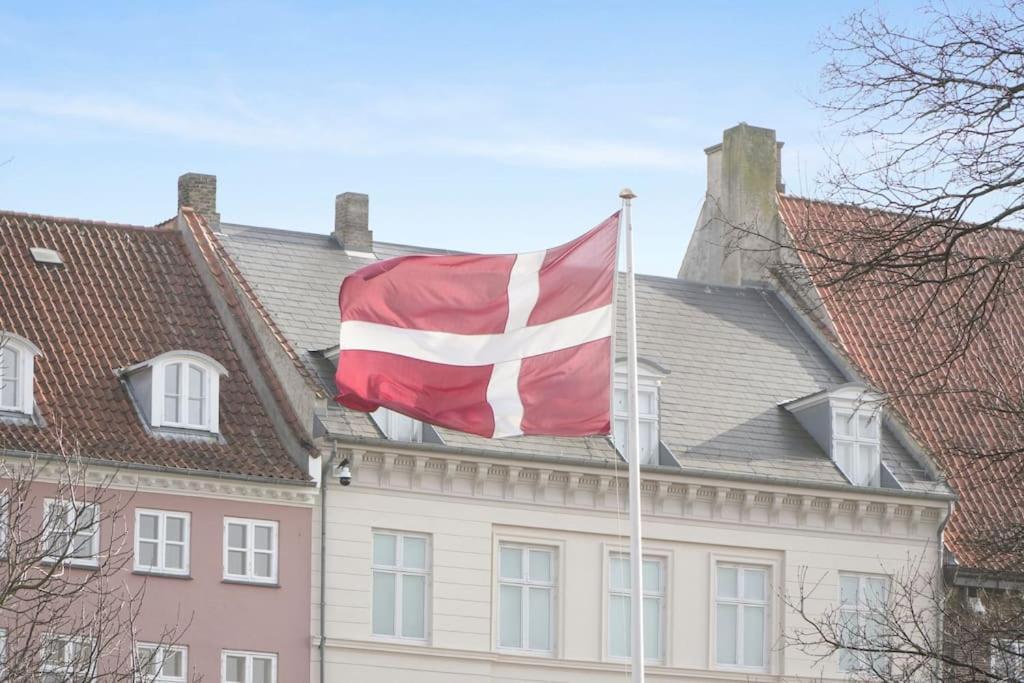 Charmerende Ved Nyhavn 2 Sal Appartement *