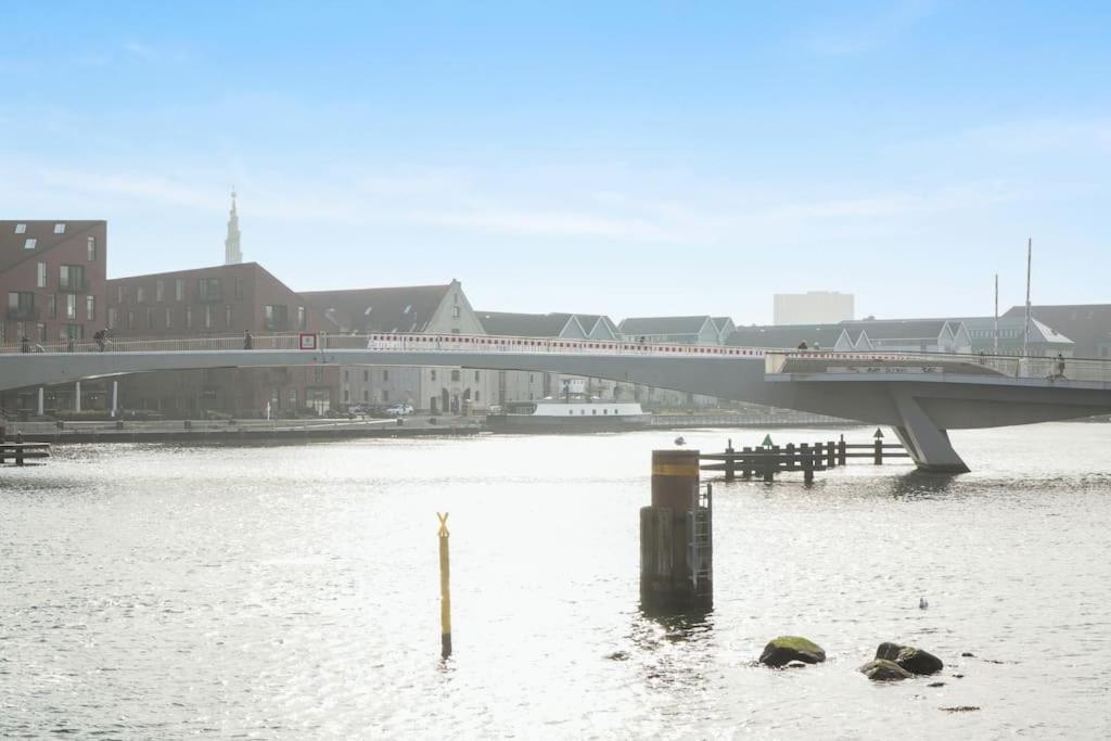 Charmerende Ved Nyhavn 1 Sal Lejlighed København