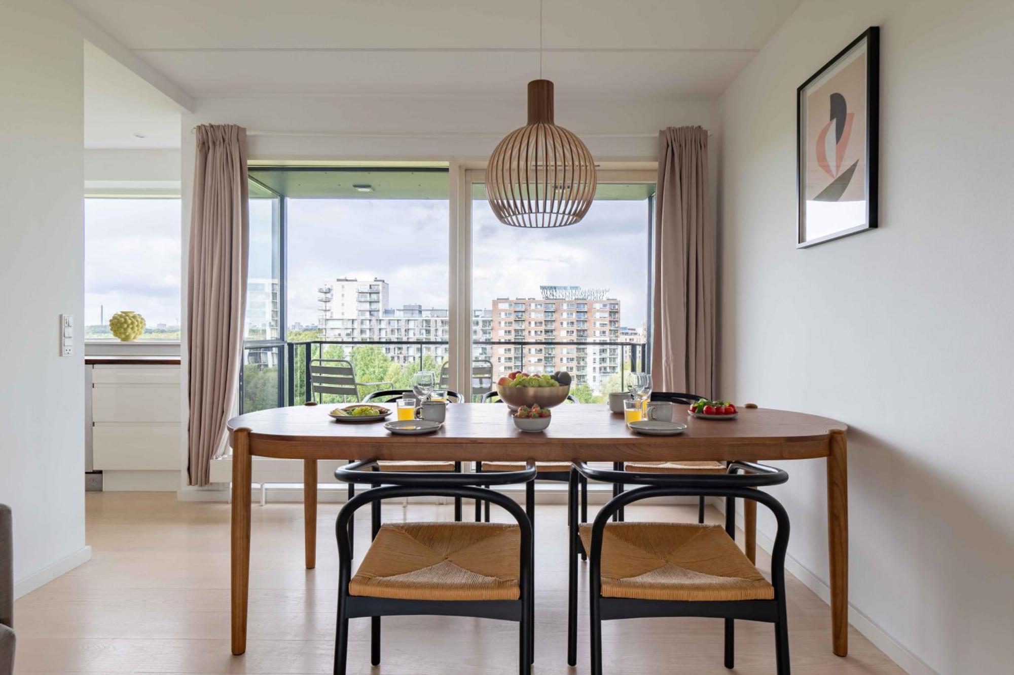 Apartamento Stylish 3Br Apartment W Two Balconies