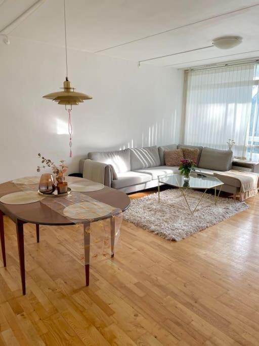 Apartment Vaerelse Pa Frederiksberg Copenhagen