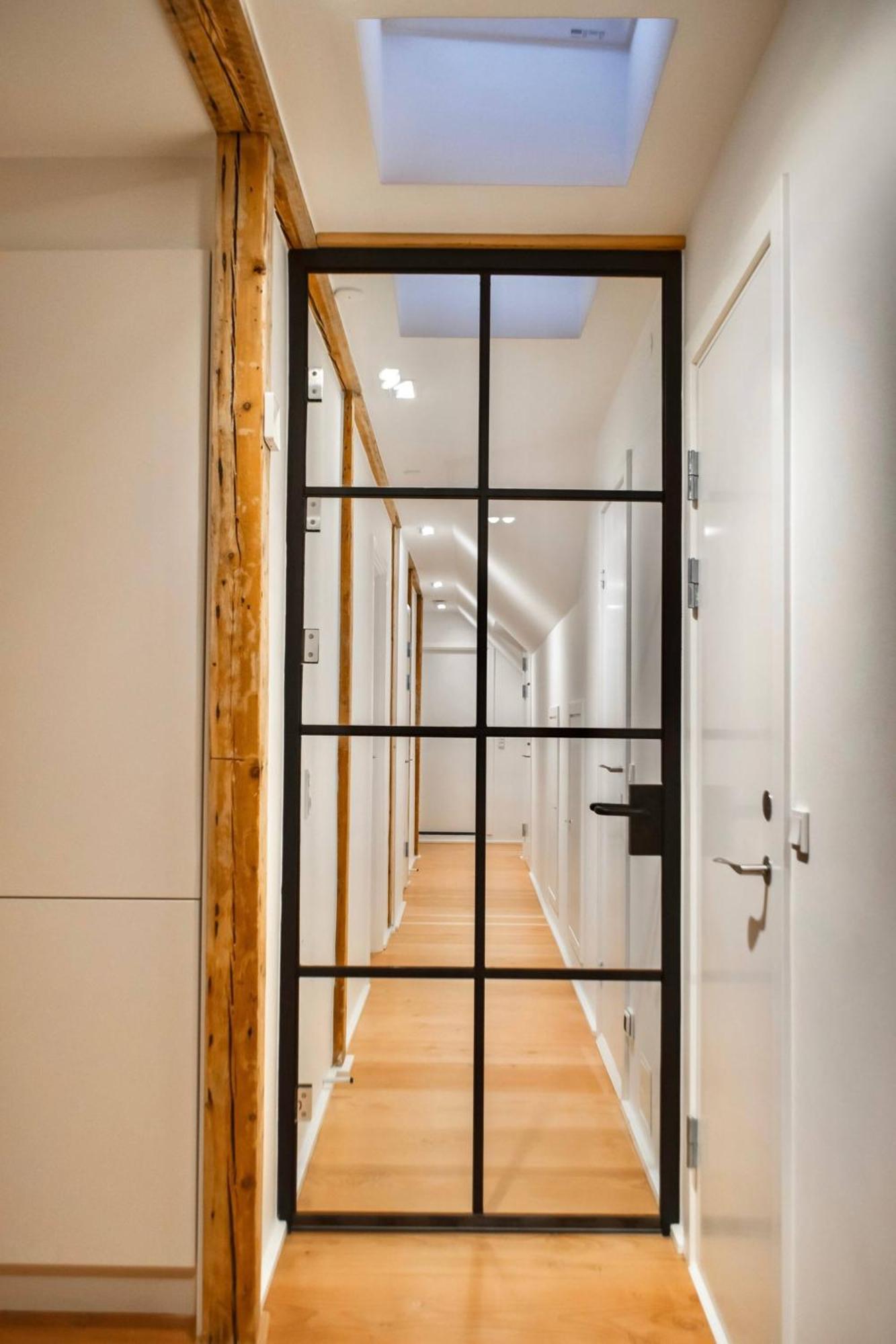 Penthouse With Private Rooftop Terrace Appartement *