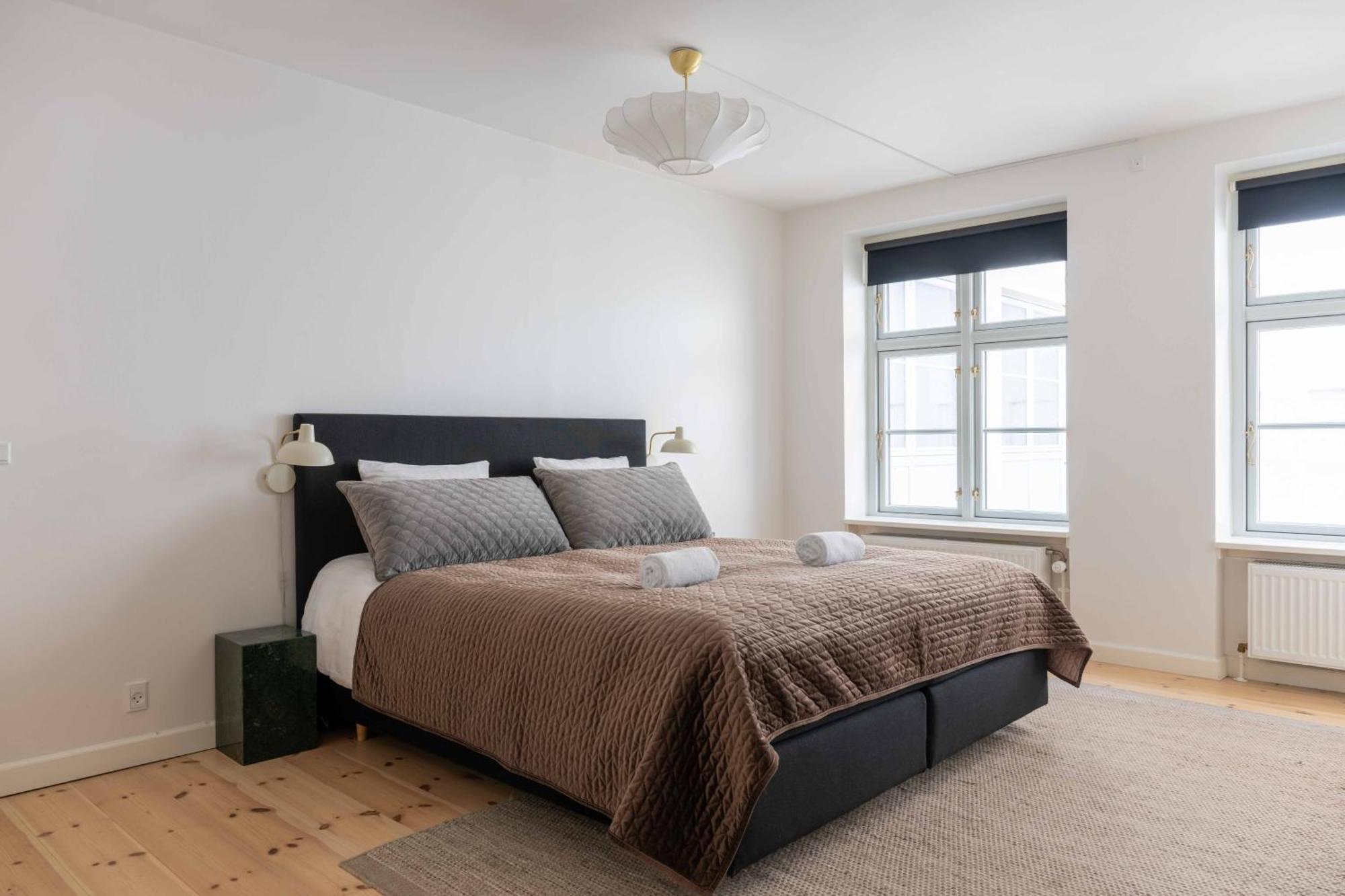 Flats On Location By Round Tower Copenaghen