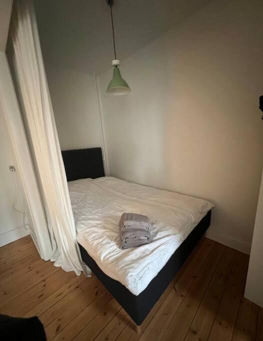 Apartment Hyggelig 1-vaerelses Lejlighed