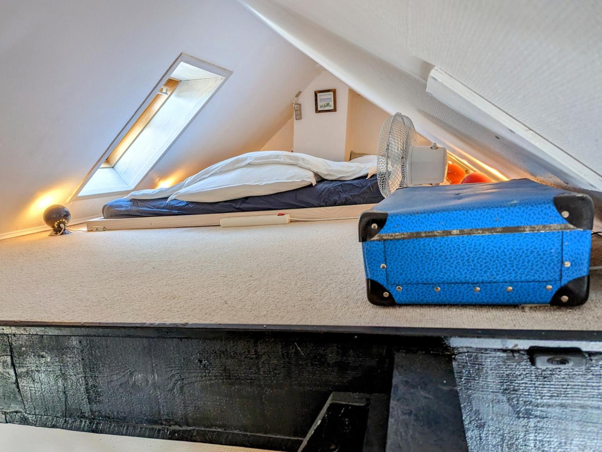 Cozy Haven - Bright Small Rooms, Easy Public Transport *