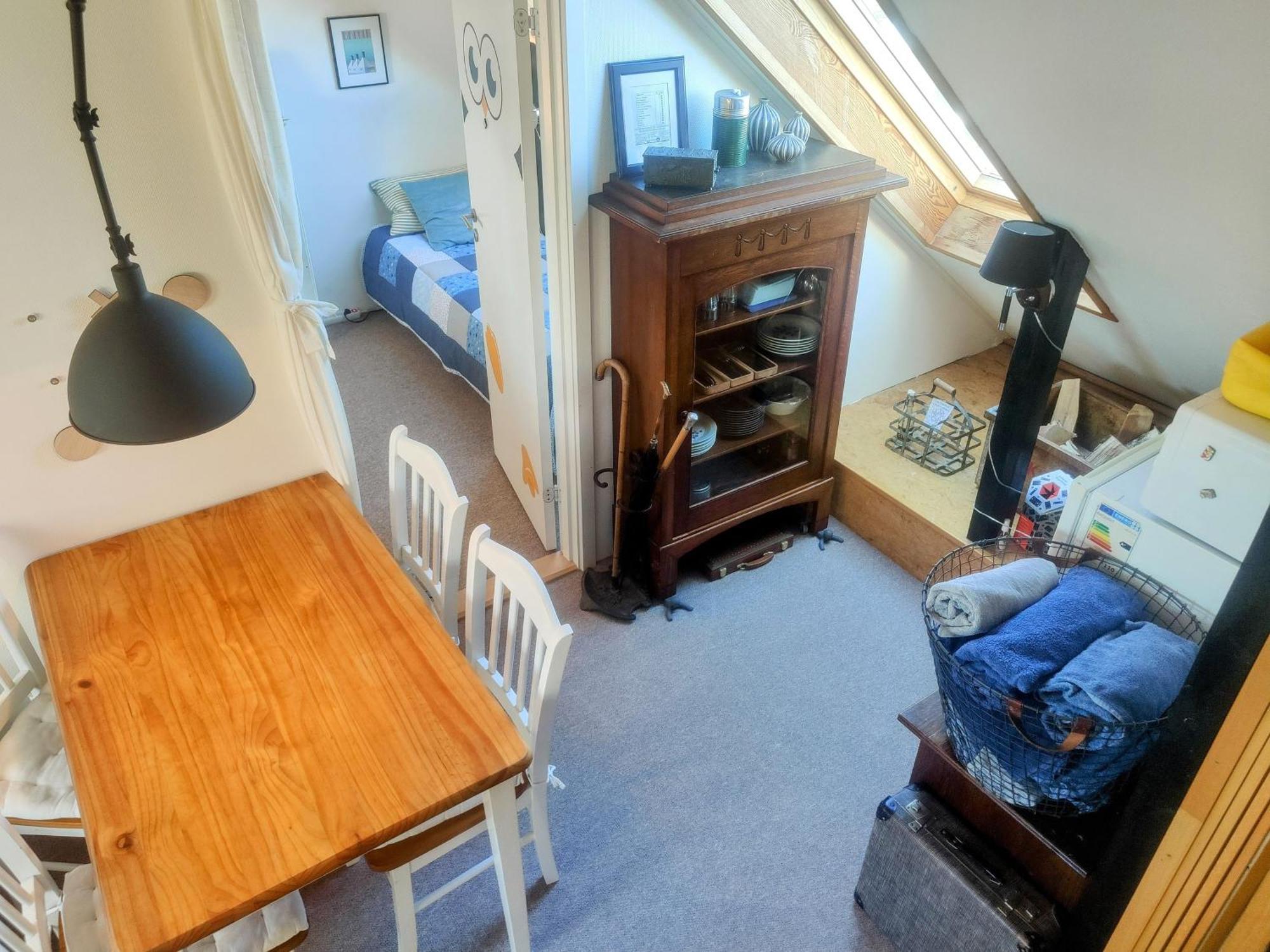 Apartment Cozy Haven - Bright Small Rooms, Easy Public Transport