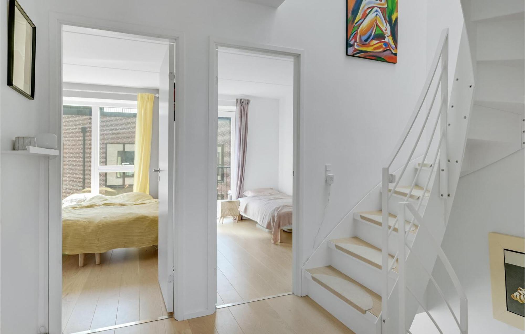 Gorgeous In S With Kitchen Holiday home *