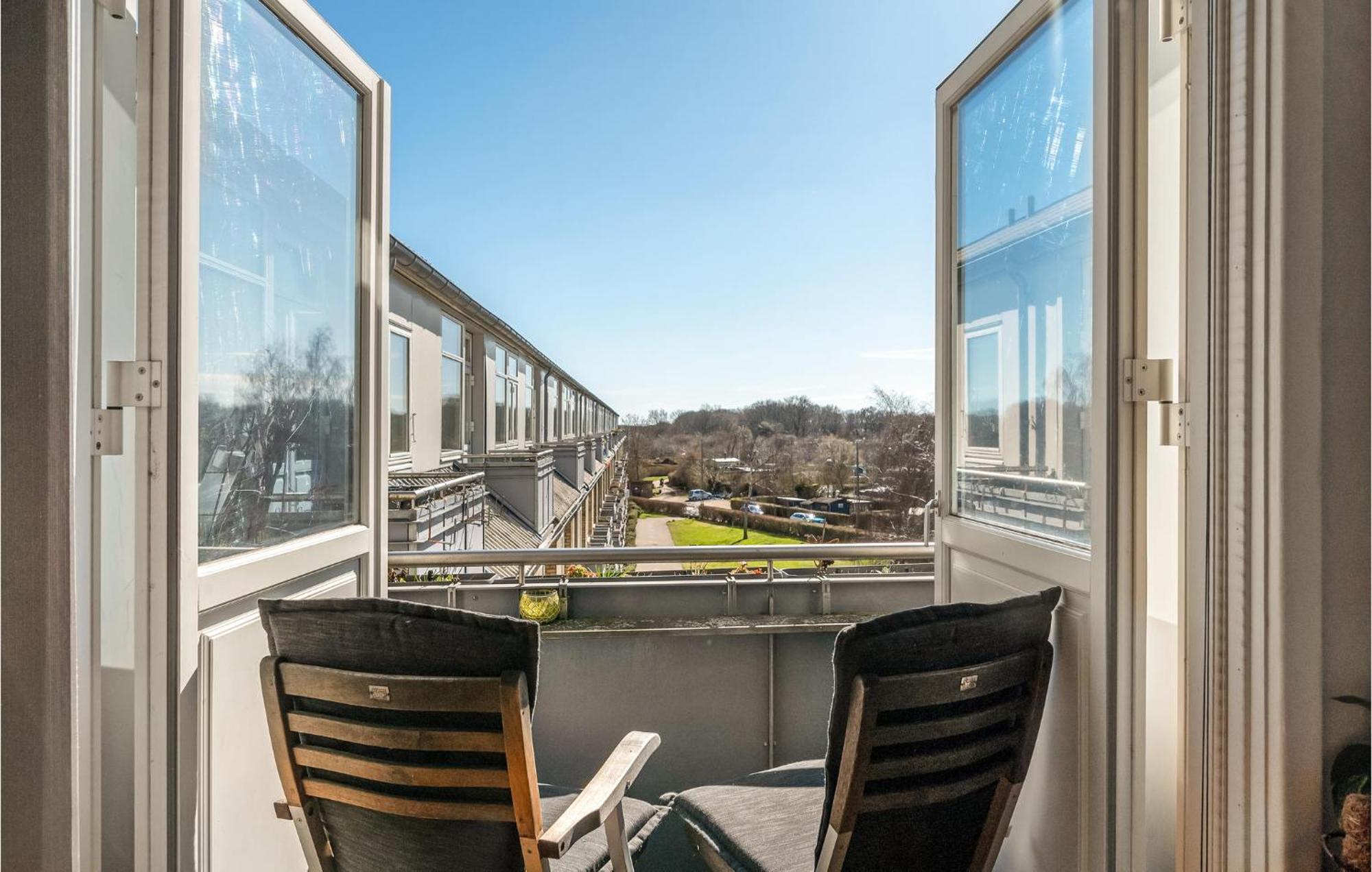 Apartment 1 Bedroom Amazing In Sv *