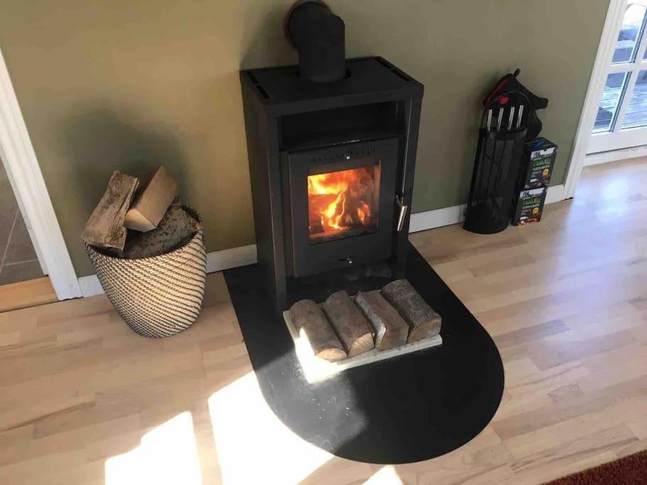 Modern 2 Bedroom Close To Airport And Town - Sleeps 8 * Copenaghen
