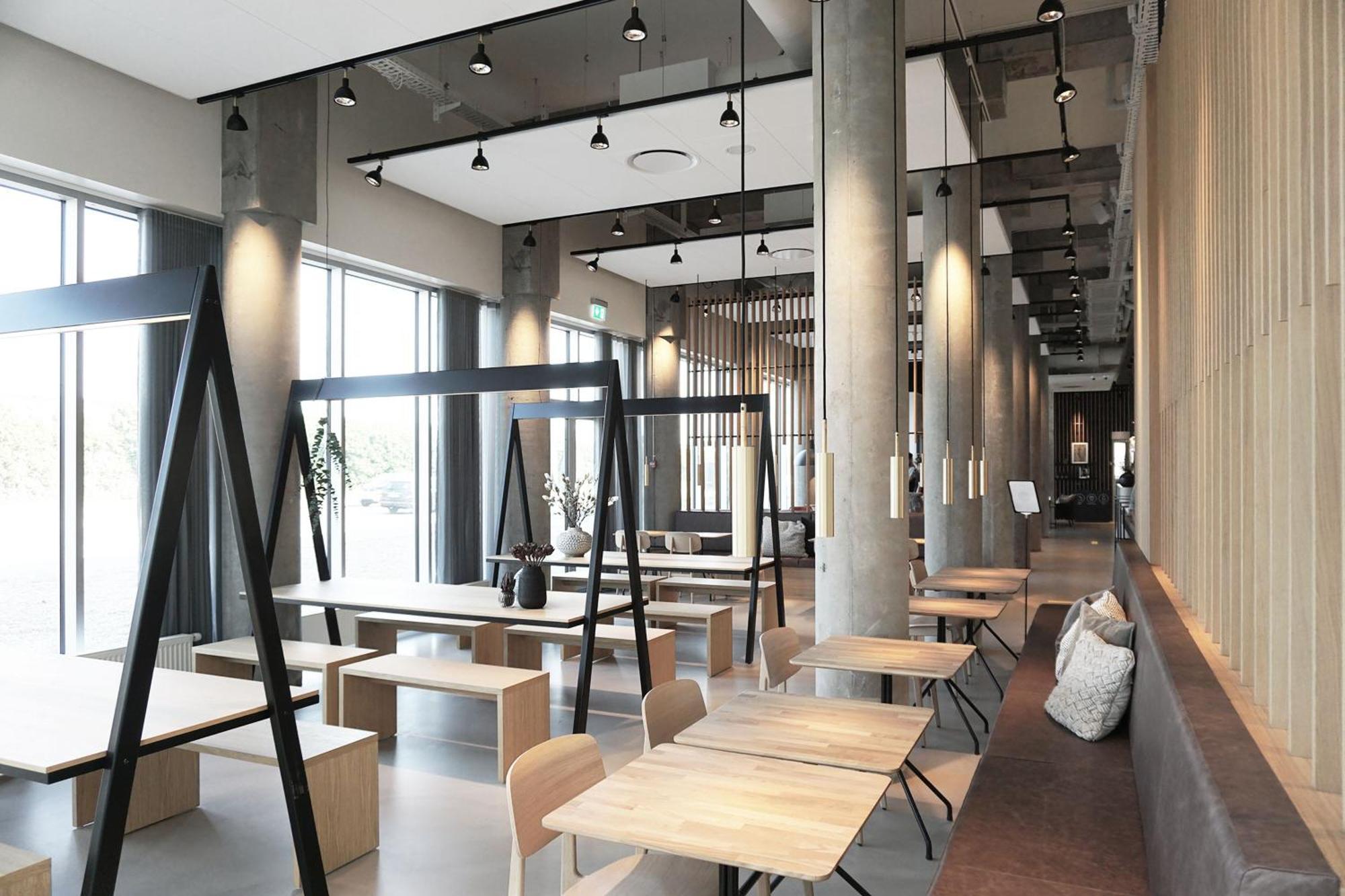 Four Points Flex By Sheraton Arena Hotel 3*