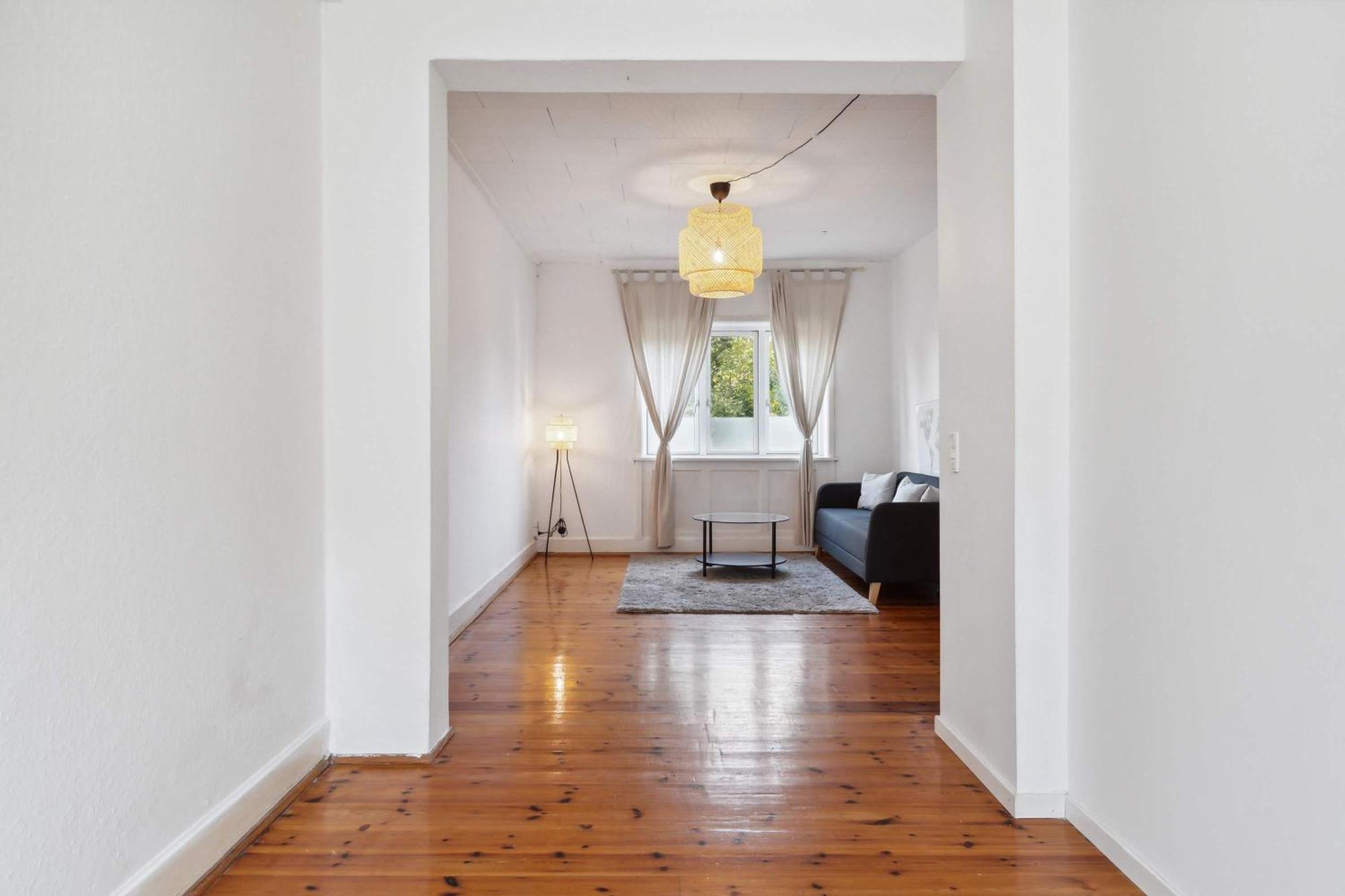 Charming Retreat Near Apartment *